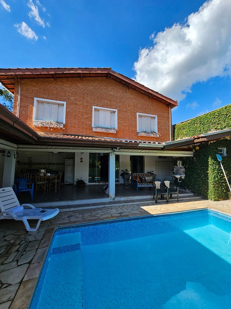 A Casa da Vovó - O Chalezinho Studios