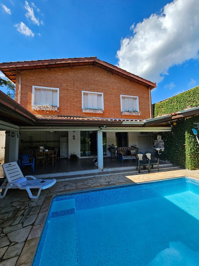 A Casa da Vovó - O Chalezinho Studios