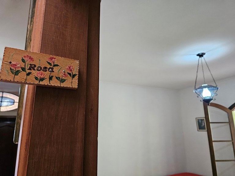 Chácara Letícia - O Chalezinho Studios