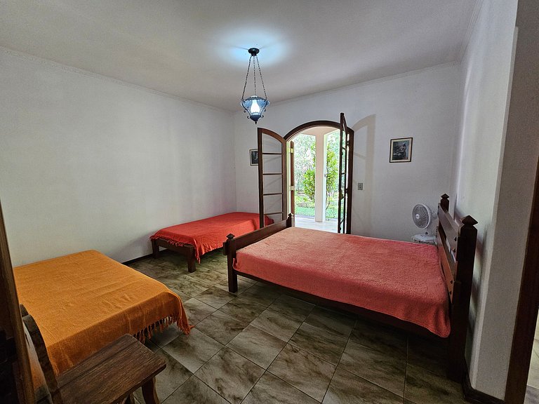 Chácara Letícia - O Chalezinho Studios