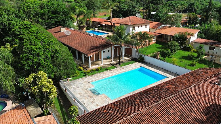 Chácara Letícia - O Chalezinho Studios