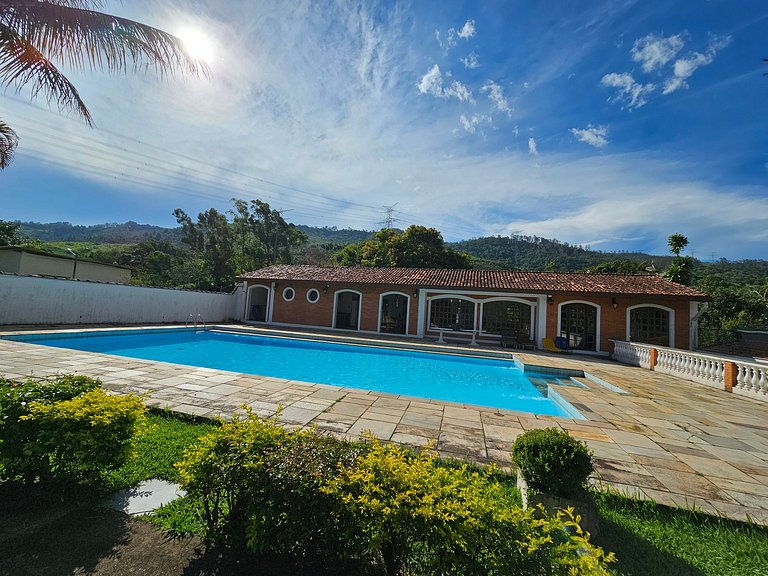 Chácara Letícia - O Chalezinho Studios