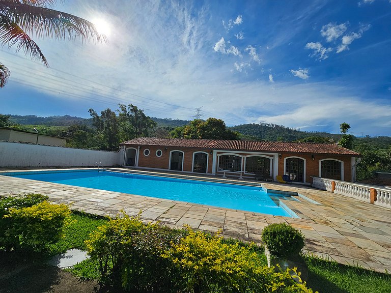 Chácara Letícia - O Chalezinho Studios