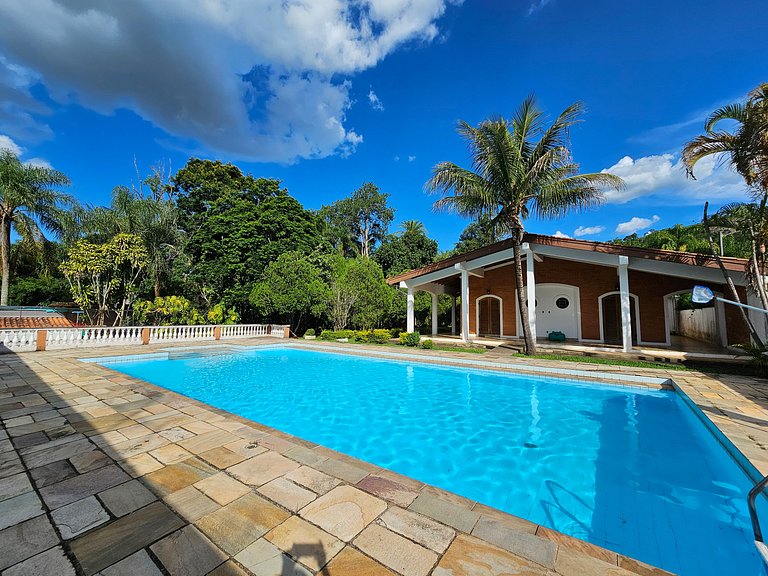 Chácara Letícia - O Chalezinho Studios