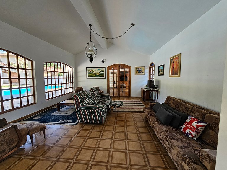 Chácara Letícia - O Chalezinho Studios