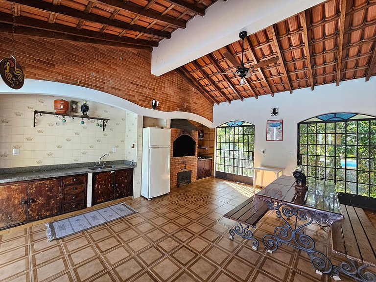 Chácara Letícia - O Chalezinho Studios