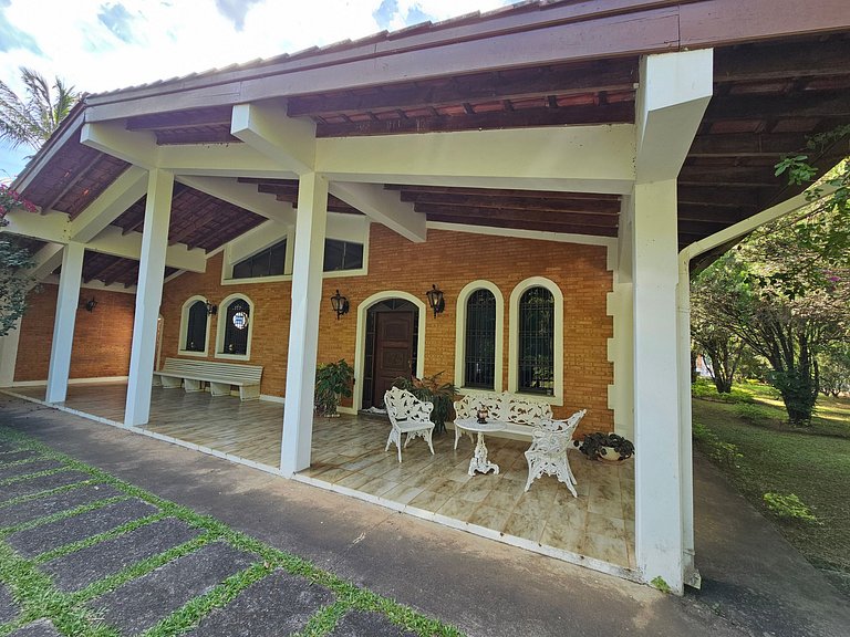 Chácara Letícia - O Chalezinho Studios