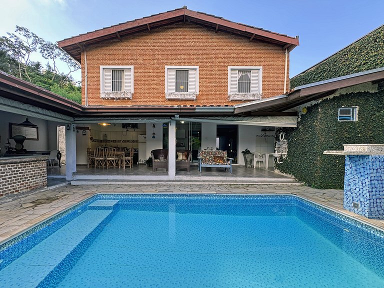 A Casa da Vovó - O Chalezinho Studios