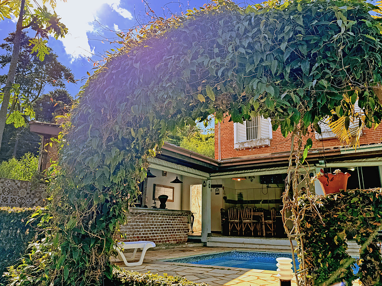 A Casa da Vovó - O Chalezinho Studios