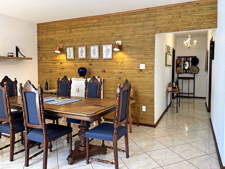 A Casa da Vovó - O Chalezinho Studios